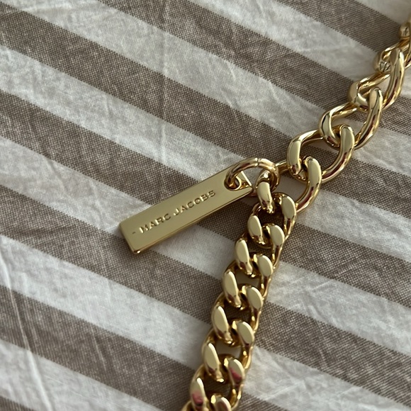 Marc Jacob’s The Chain Strap NWOT - Picture 2 of 3